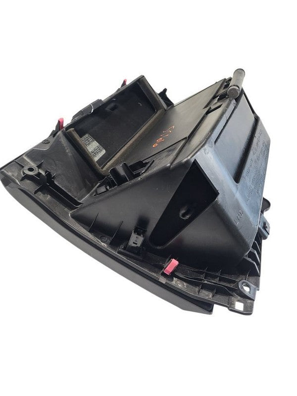 GX470     2005 Glove Box 669792