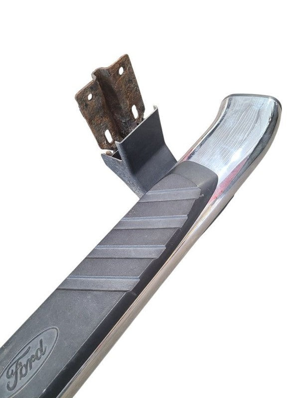 F250SD    2011 Running Board 663325