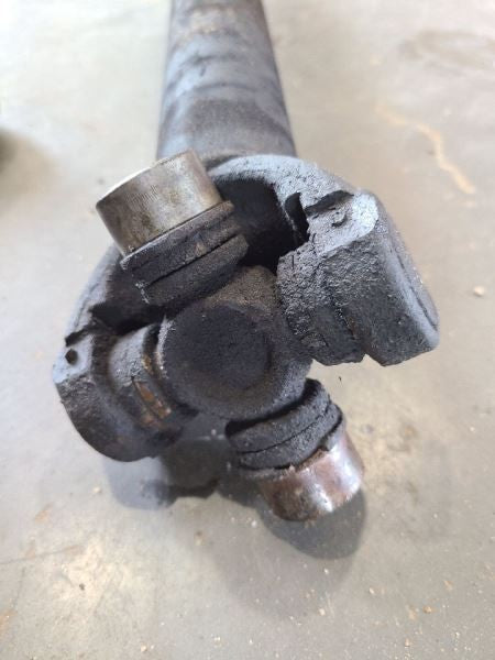 Front Drive Shaft 6.6L Fits 11-19 SIERRA 2500 PICKUP 546055