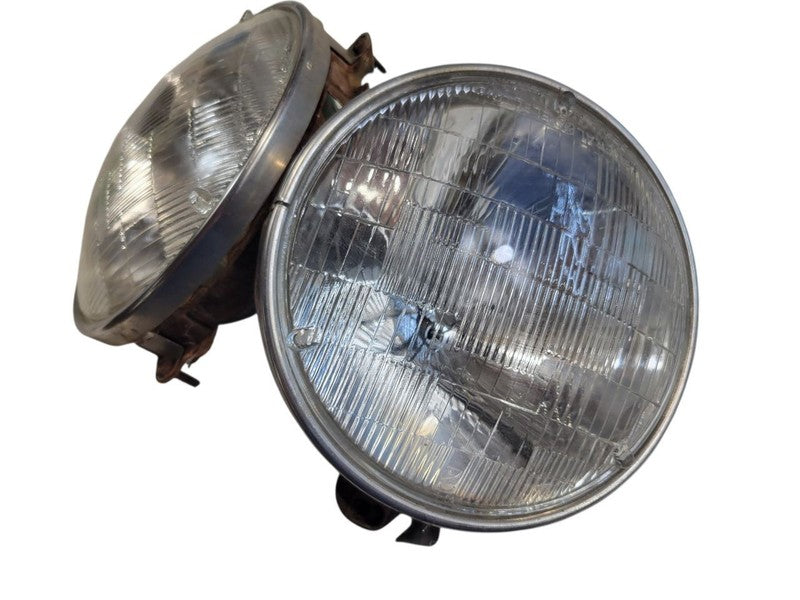 DART      1975 Headlight 672222