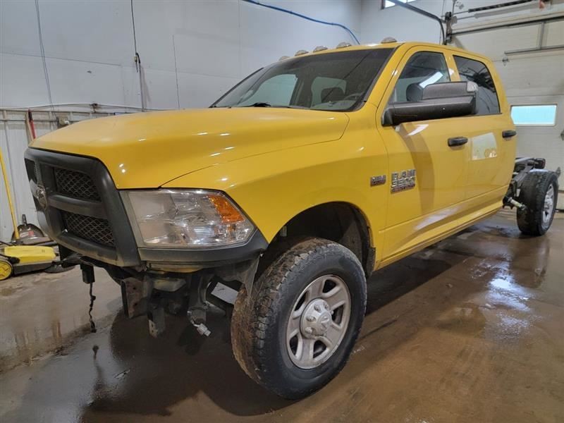 RAM3500   2017 Valve Cover 400694