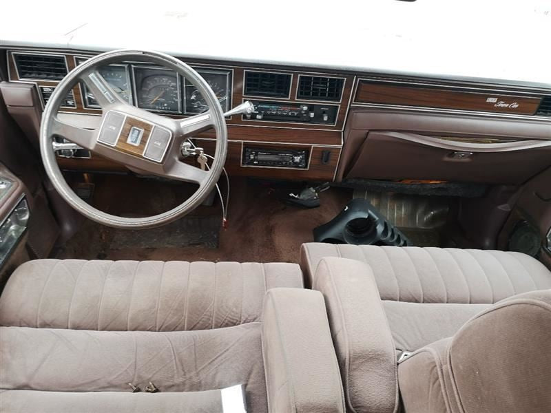 TOWN CAR  1988 Dash Bezel 282260