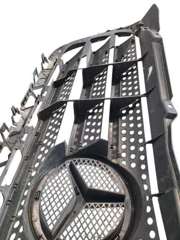 Grille Without Chrome Insert Fits 14-18 MERCEDES SPRINTER 2500 679638