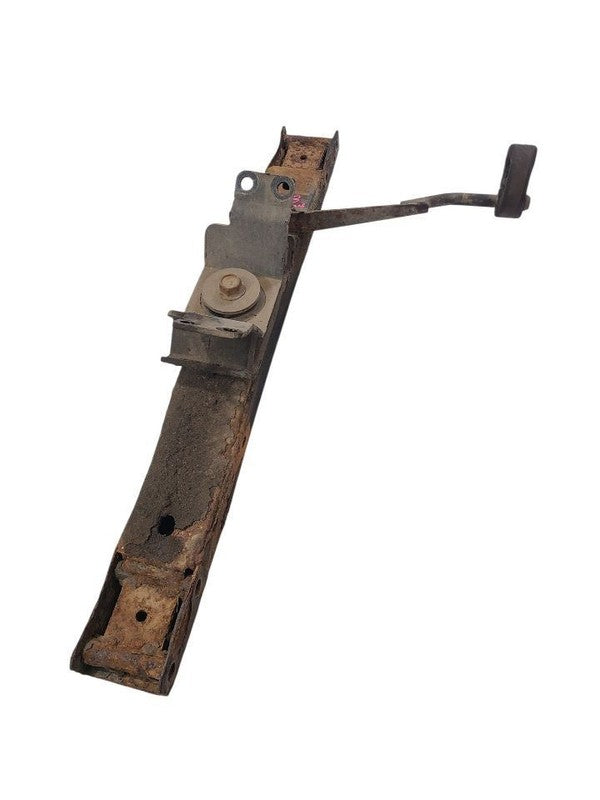 TACOMA    2002 Crossmember Transmission 670616