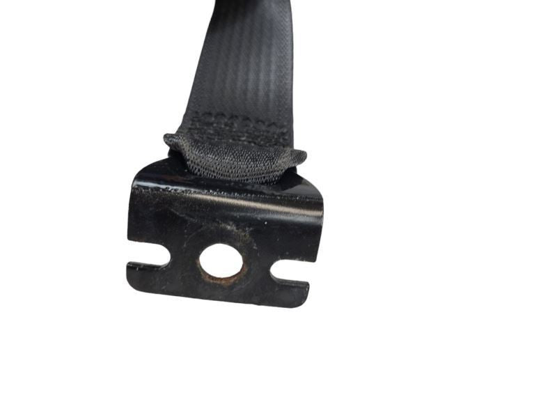 REAR SILVRDO15 2018 Passenger Side Retractor Seat Belt Rear 568182