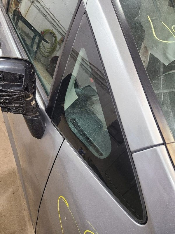 Passenger Right Windshield Glass Pillar Fits 15-20 FIT 649271