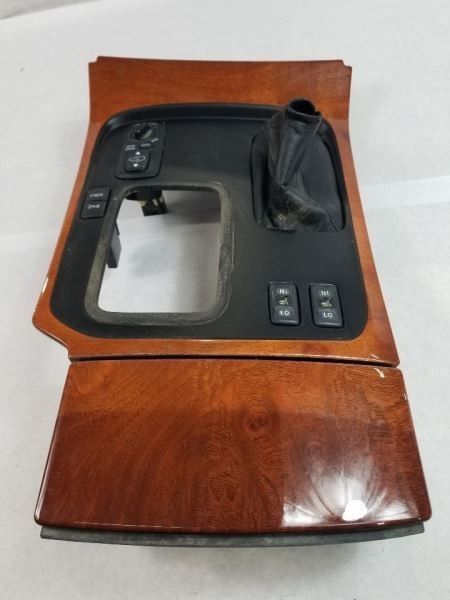 LX470     1999 Dash Bezel 531329
