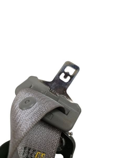 REAR UPLANDER  2005 2nd Row Passenger Side Retractor Seat Belt Rear 57