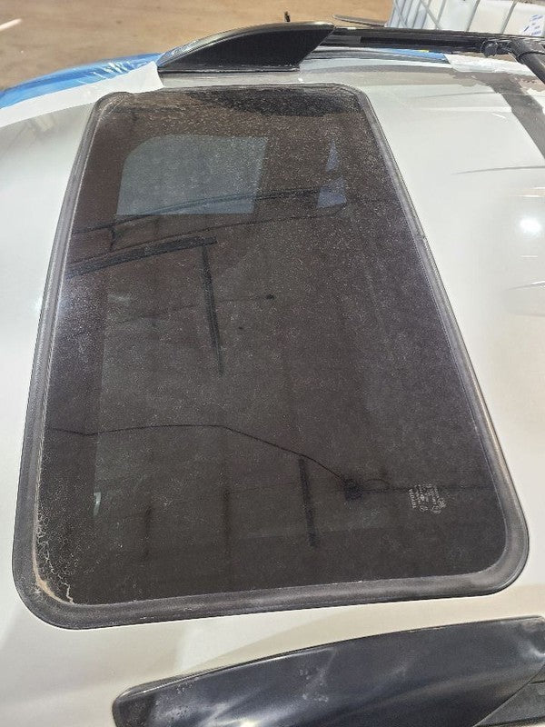 Roof Glass Fits 03-09 4 RUNNER 660109