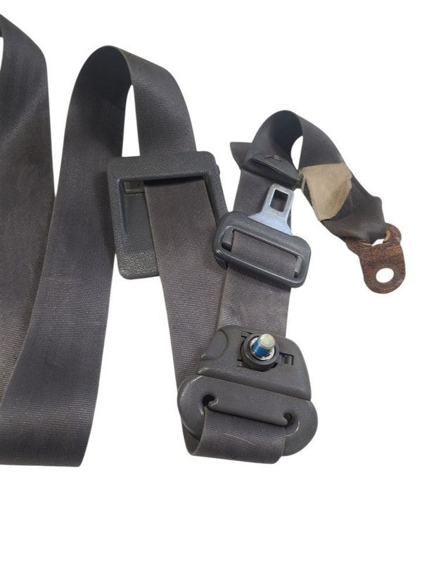 T100      1995 Seat Belt Front 663781