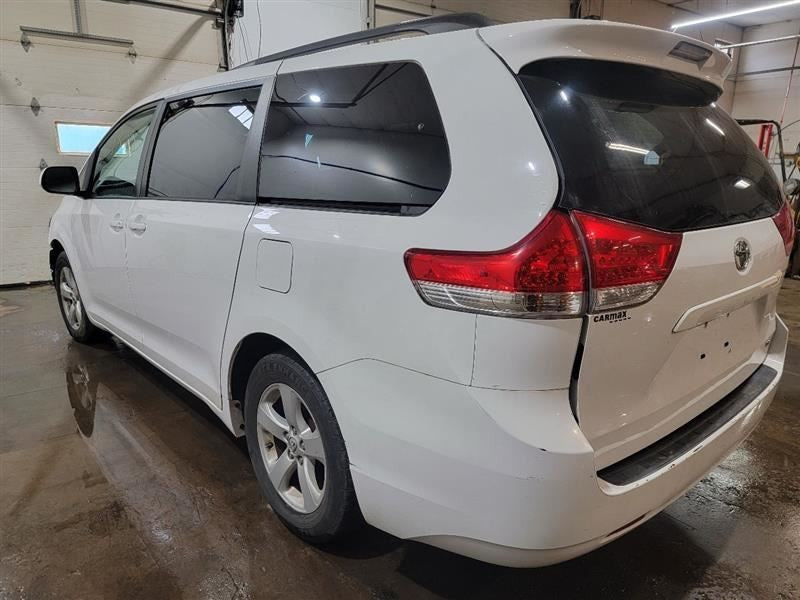 Passenger Dash Fits 12-14 SIENNA 284304