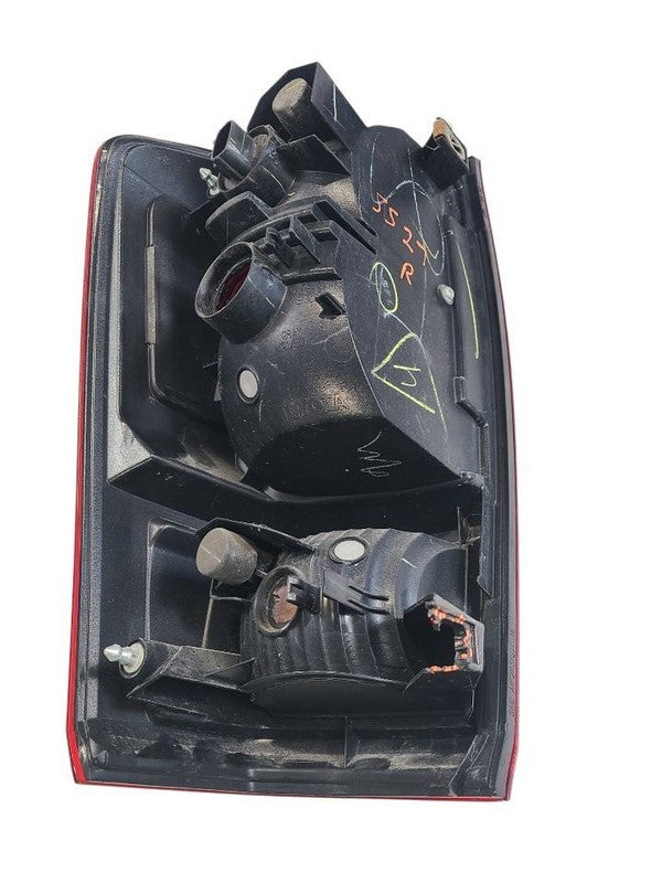Passenger Tail Light Without Bezel Trim Clear Lens Fits 16-17 TACOMA 6