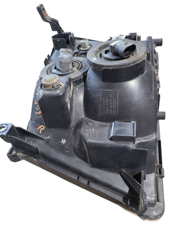 Passenger Right Headlight Thru 4/05 Fits 98-05 LAND CRUISER 632008
