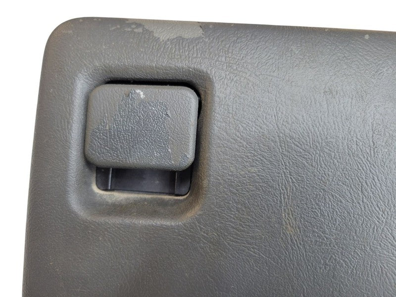 SILVRDO15 2004 Glove Box 672314