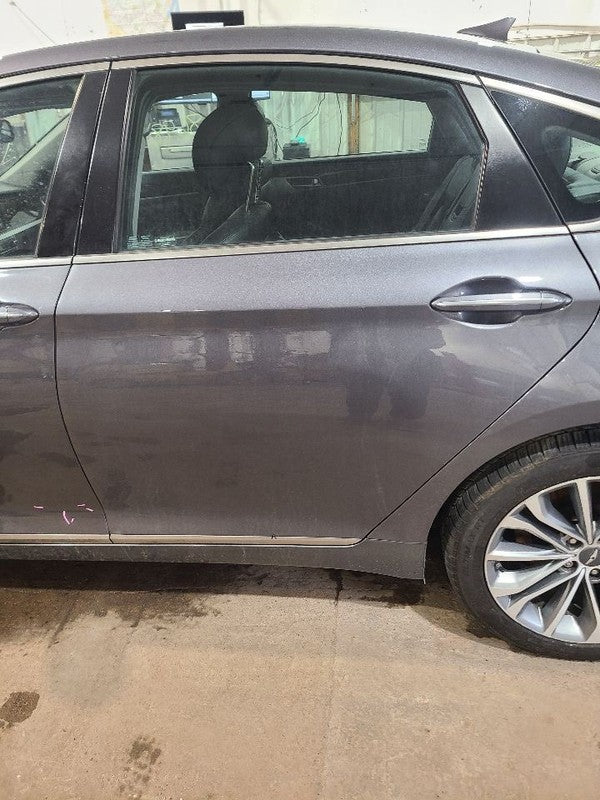 Driver Left Rear Side Door Without Sunshade Fits 17-20 G80 658473