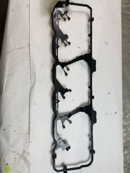 RAM2500   2006 Valve Cover 274882