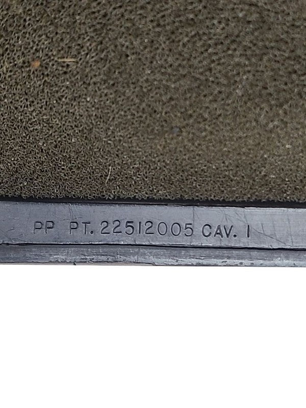 OLDS-SW   1988 Glove Box 677795