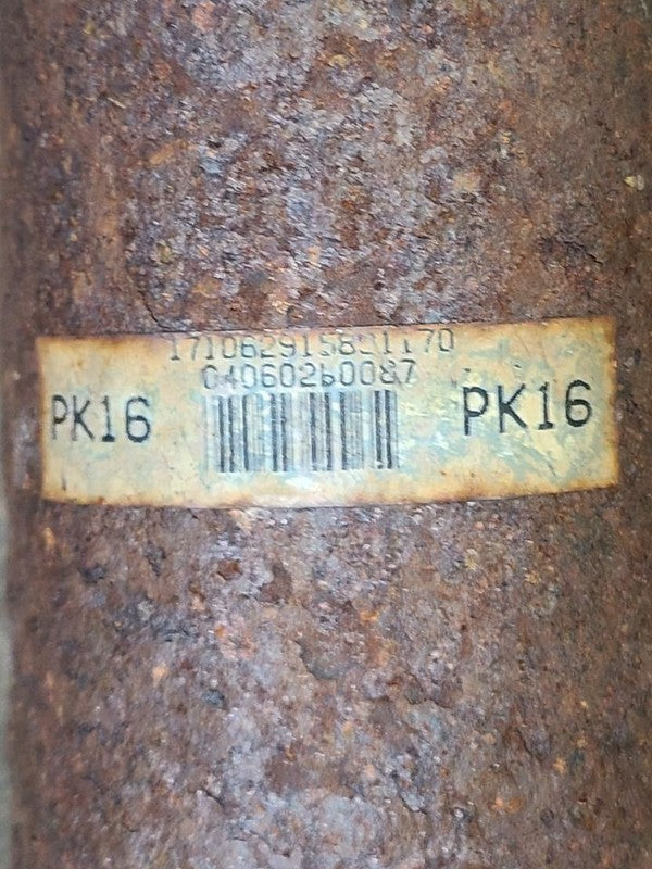 Rear Drive Shaft 4WD 8 Cylinder With Crew Cab 4 Door Fits 04 TUNDRA 65