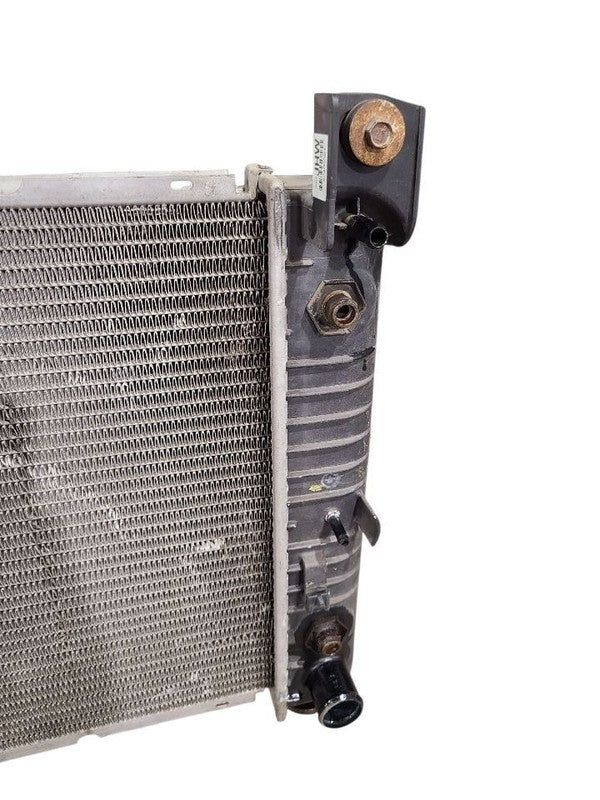 Radiator Fits 99-03 SIERRA 2500 PICKUP 646876