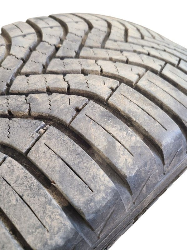 4 Used Tires   235-55-20  Good Year Assurance 8/32  663762