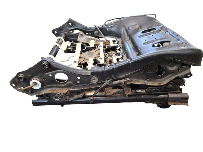 SILVRDO15 2017 Front Seat Track 600710