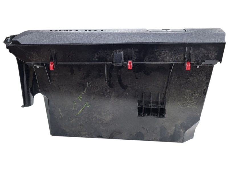 TACOMA    2021 Glove Box 677328