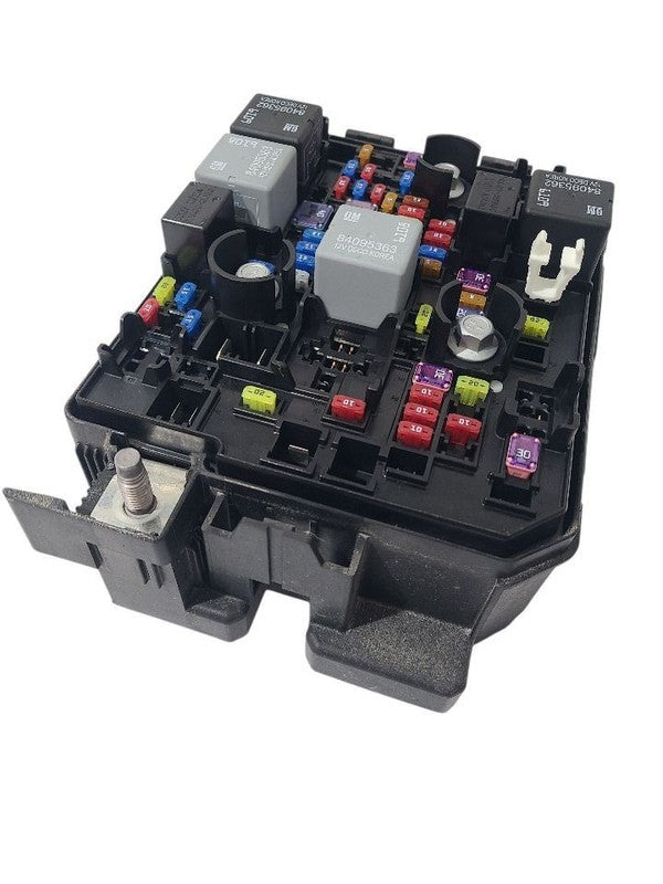 Fuse Box Engine L3T With Tow Package Opt V92 Fits 23-25 TRAILBLAZER 65