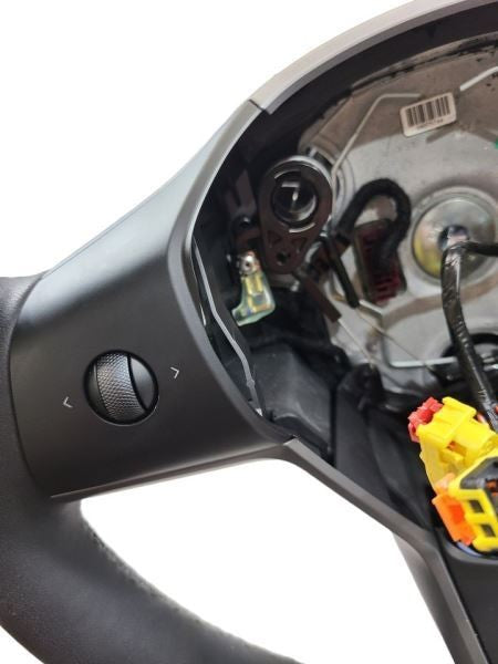 TESLA 3   2023 Steering Column with Switches No Bag 577763