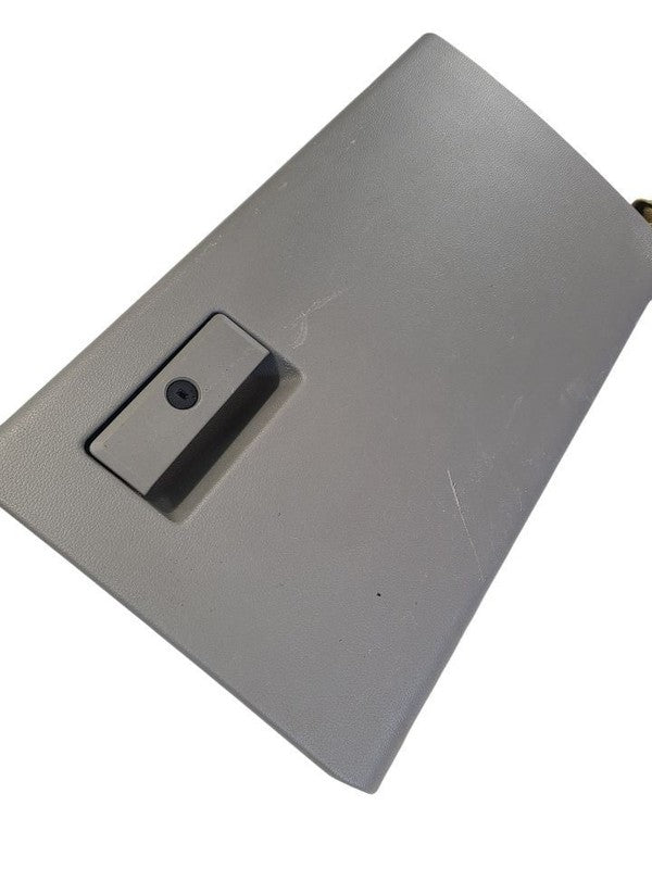 F150      2018 Glove Box 673897