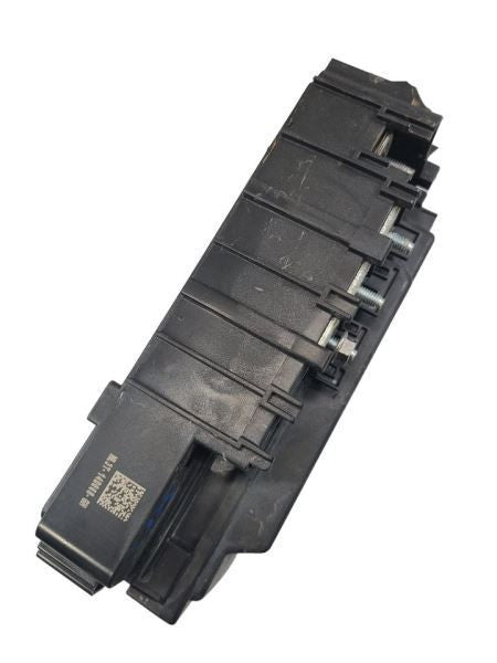 F150      2021 Fuse Box Engine 575830