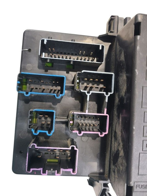 Fuse Box Engine Right Hand Kick Panel Fits 05 FORD F150 PICKUP 668001
