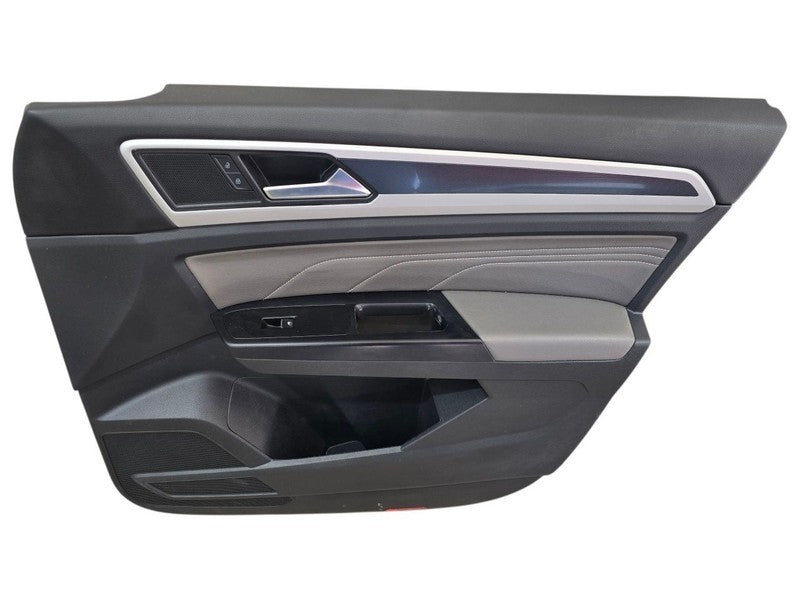 ATLAS     2021 Front Door Trim Panel 647666