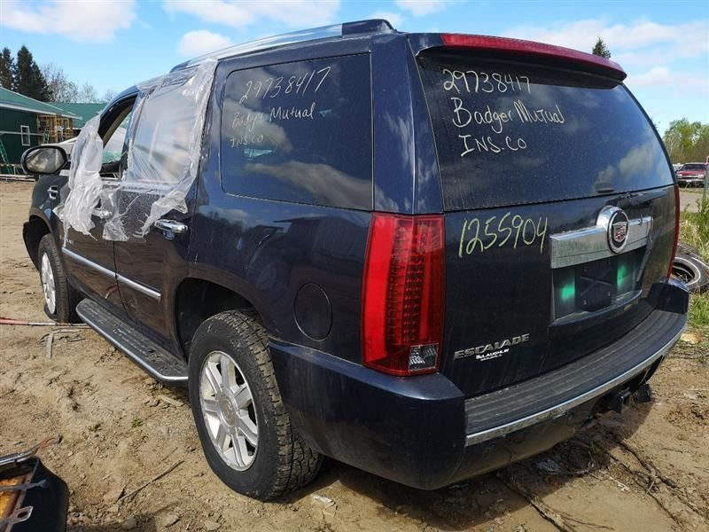 Passenger Tail Light Without Premium Collection Fits 07-14 ESCALADE 26