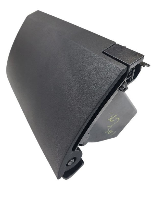 TUNDRA    2012 Glove Box 661375