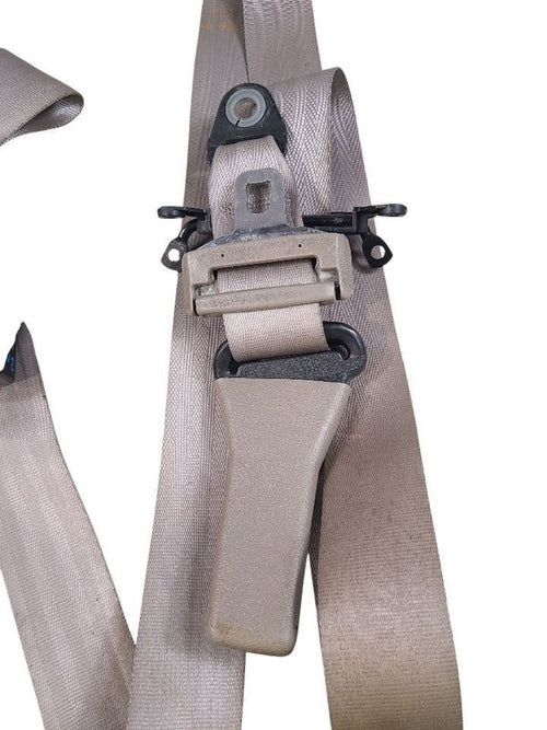 CARAVAN   1995 Seat Belt Rear 642091