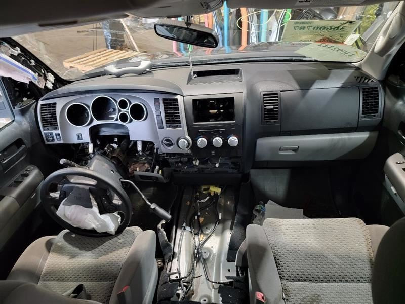 TUNDRA    2013 Owners Manual 449839