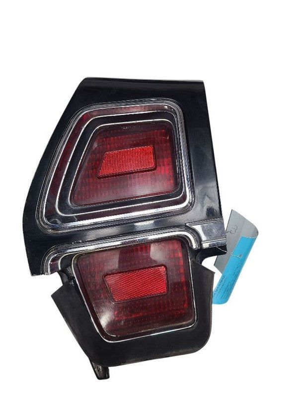 Driver Left Tail Light Delta 88 Fits 72 OLDSMOBILE 642202
