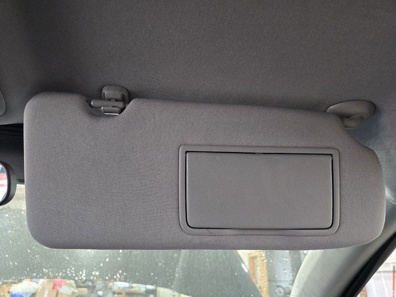 Passenger Sun Visor With Illumination Sunroof Fits 17-19 CR-V 647106