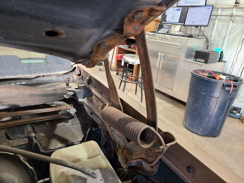 Driver Left Hood Hinge Fits 80-90 CAPRICE 677799