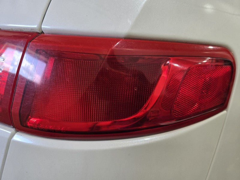 Passenger Tail Light Quarter Panel Mounted LED Fits 10-19 MKT 643866
