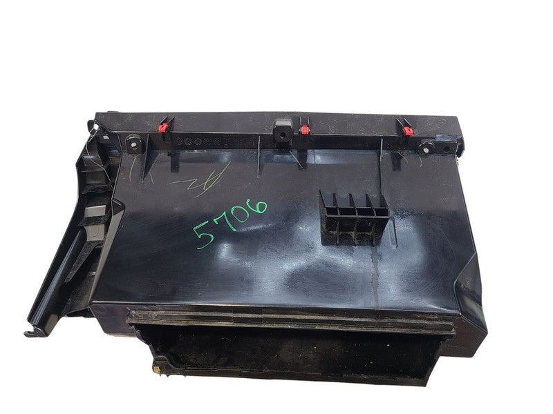 TACOMA    2019 Glove Box 678473