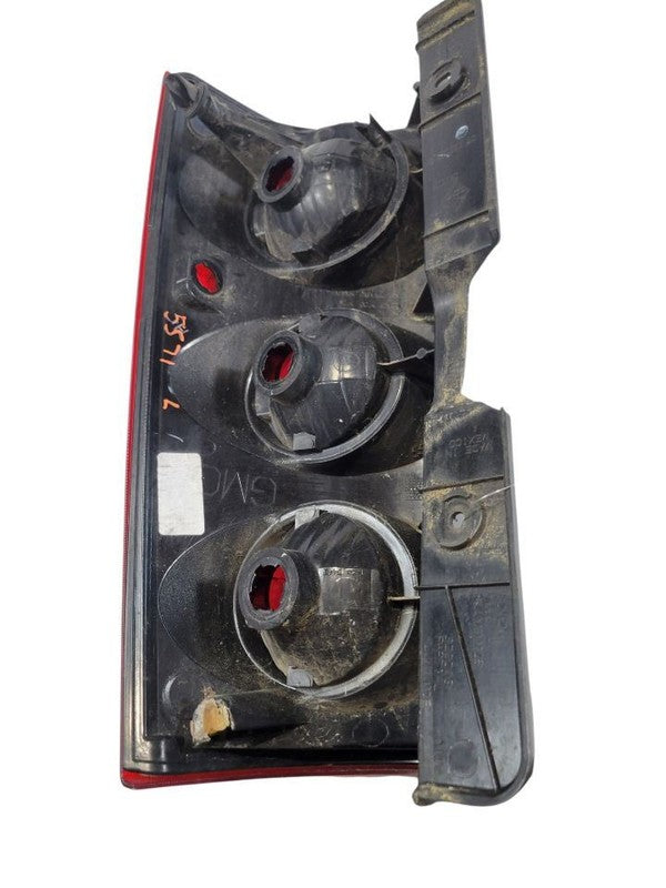 Driver Tail Light Excluding Denali Fits 07-11 YUKON 670120