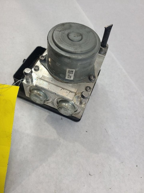 Anti-Lock Brake Part Assembly Fits 20-23 SILVERADO 2500 PICKUP 612358