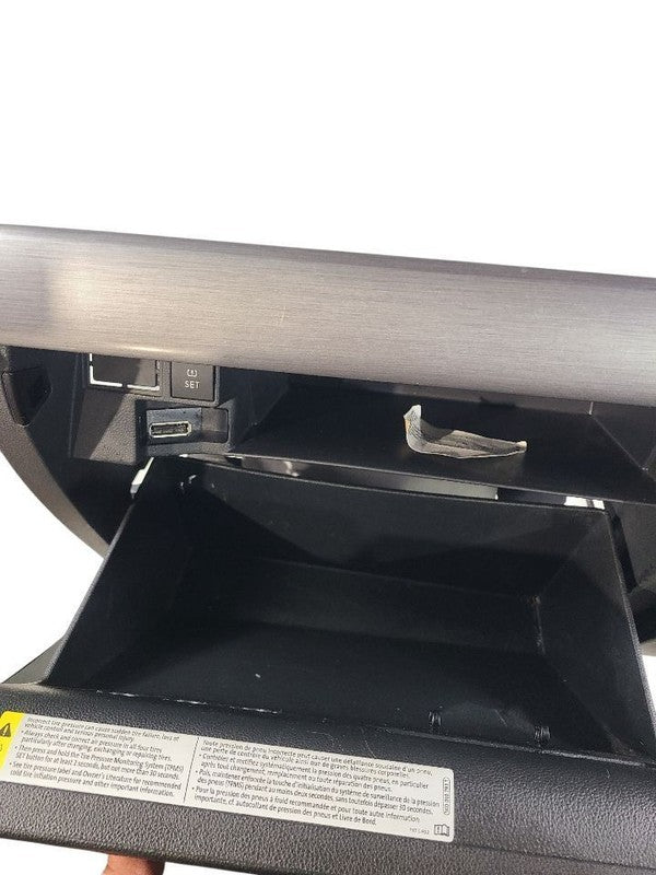 JETTA     2013 Glove Box 654675