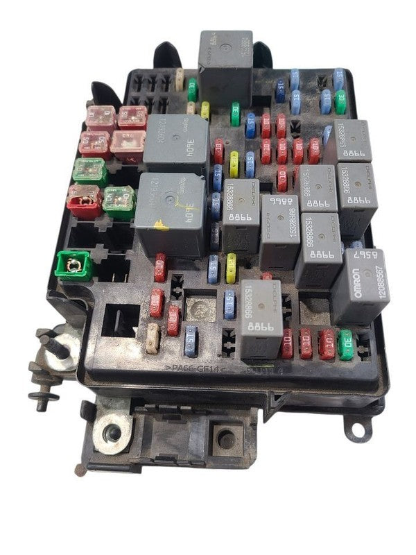 Fuse Box Engine Classic Style Fits 06-07 SIERRA 1500 PICKUP 671183