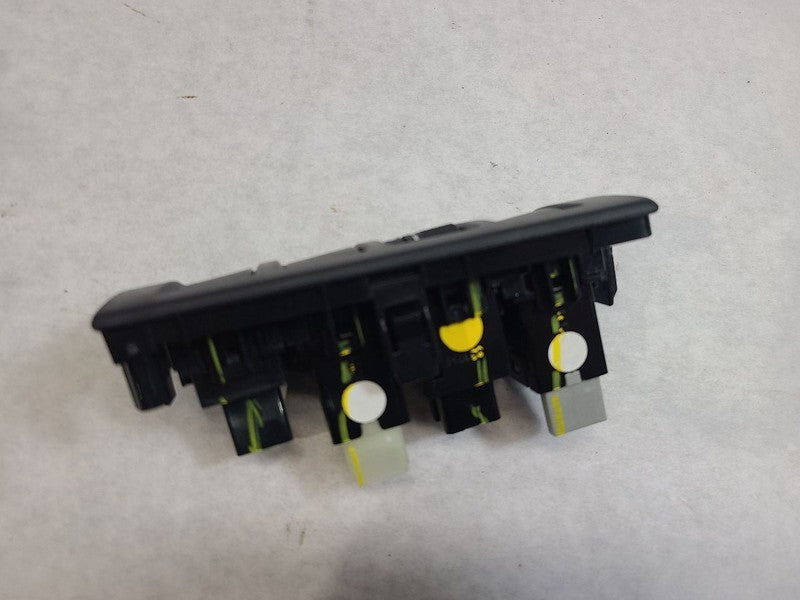 OUTBAKLEG 2024 Dash/Interior/Seat Switch 608886
