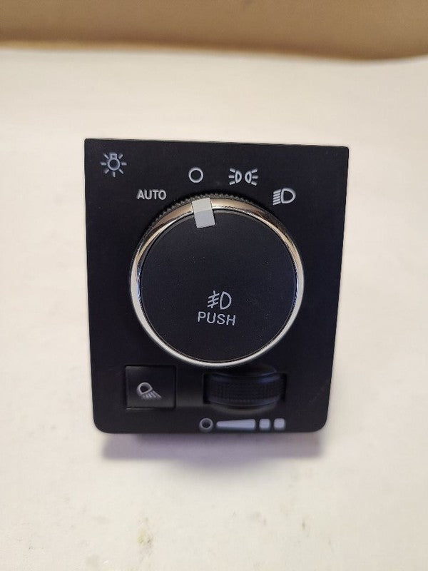 RAM1500   2018 Dash/Interior/Seat Switch 624764
