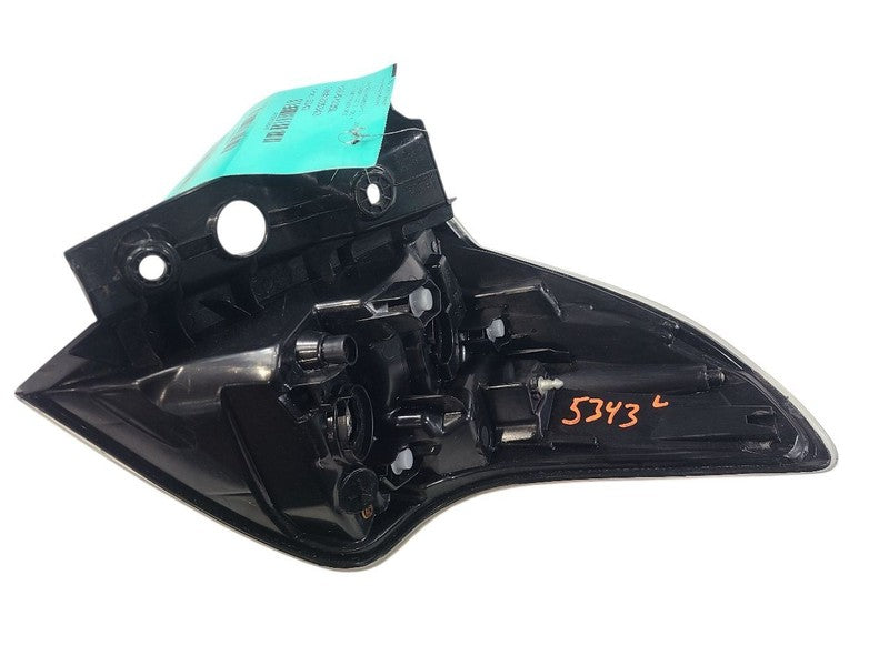 Driver Tail Light Quarter Panel Mounted Without LED Fits 16-18 RAV4 65
