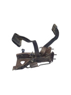 DART      1963 Pedal Brake/Clutch 671264