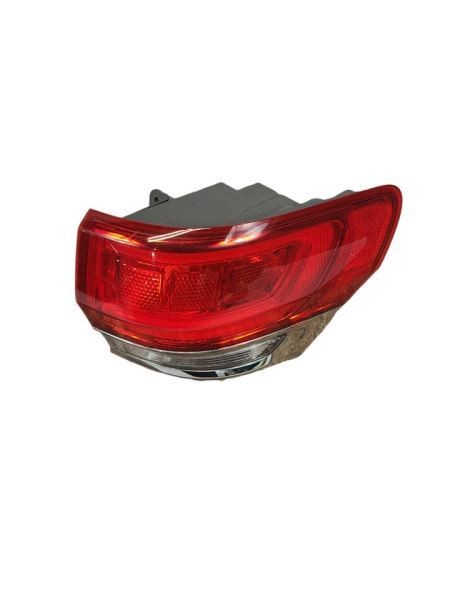 GRANDCHER 2015 Tail Light 590916